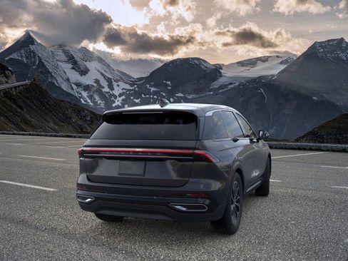 New 2026 Lincoln Nautilus Premier w/ Equipment Group 102A image 8