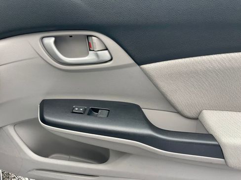 Used 2013 Honda Civic LX image 21