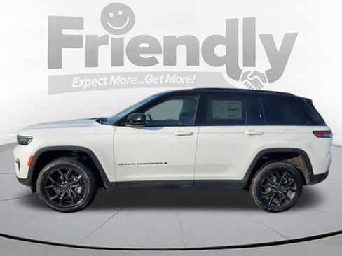 New 2025 Jeep Grand Cherokee Limited image 2