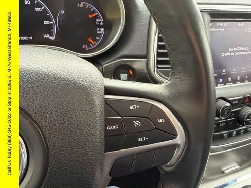 Used 2018 Jeep Grand Cherokee Limited AWD/4WD image 19