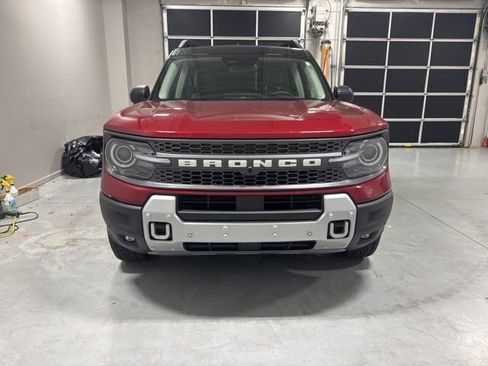 Used 2025 Ford Bronco Sport Badlands w/ Badlands Tech Package AWD/4WD image 3