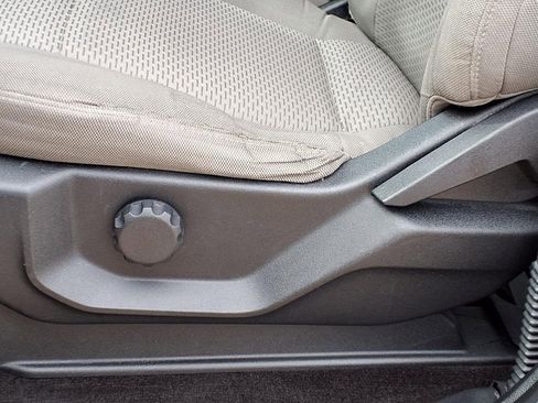 Used 2016 Ford F150 XLT image 21