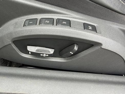 Used 2013 Volvo C70 T5 FWD image 10