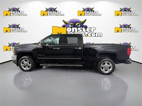 Used 2016 Chevrolet Silverado 2500 LTZ image 5