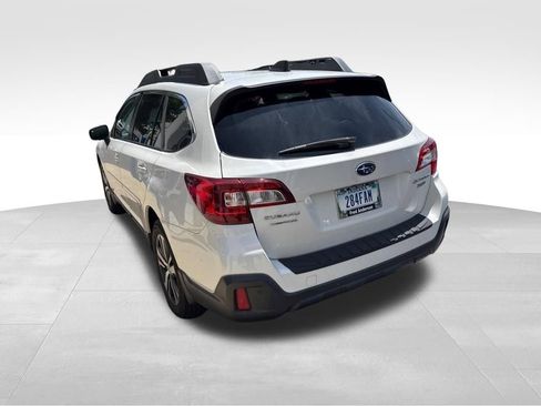 Used 2018 Subaru Outback 3.6R Limited AWD/4WD image 7