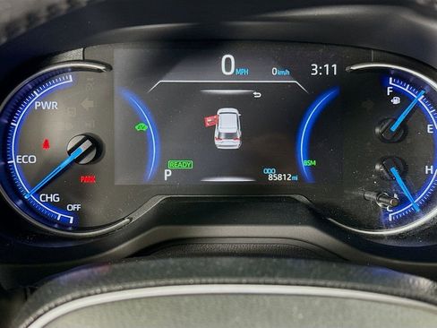 Used 2020 Toyota RAV4 Limited image 12