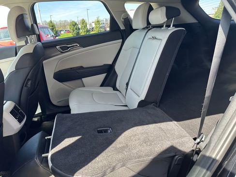 Used 2023 Kia Sportage EX image 26