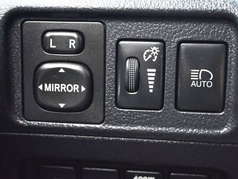 Used 2020 Toyota 4Runner Limited AWD/4WD image 29