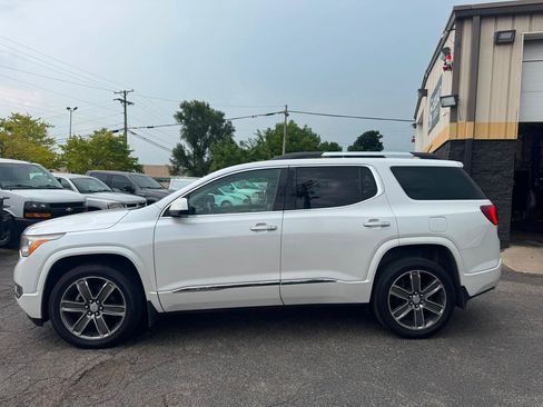 Used 2017 GMC Acadia Denali w/ Technology Package AWD/4WD image 2