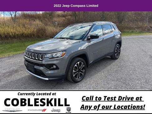 Used 2022 Jeep Compass Limited image 10