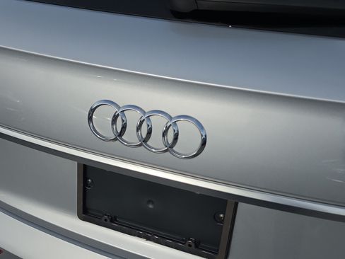 Used 2022 Audi Q5 2.0T Premium AWD/4WD image 5