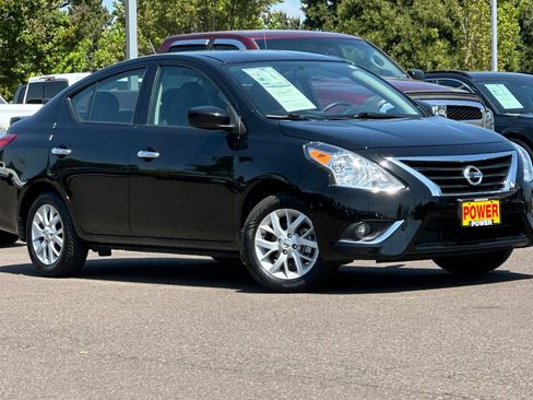 Used 2019 Nissan Versa SV w/ SV Special Edition Package FWD image 2