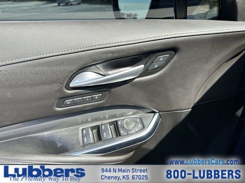 Used 2025 Cadillac XT4 Premium Luxury FWD image 13