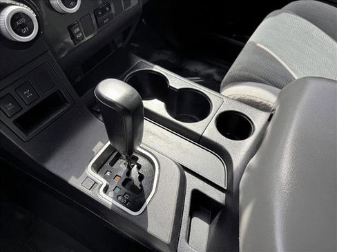 Used 2019 Toyota Sequoia SR5 AWD/4WD image 17