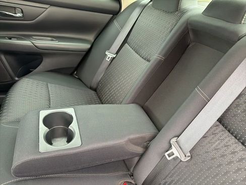 Used 2016 Nissan Altima 2.5 S w/ Power Driver Seat Package image 10