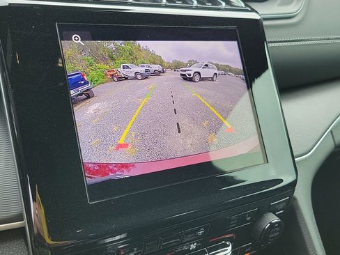 New 2025 Jeep Grand Cherokee L Altitude image 32