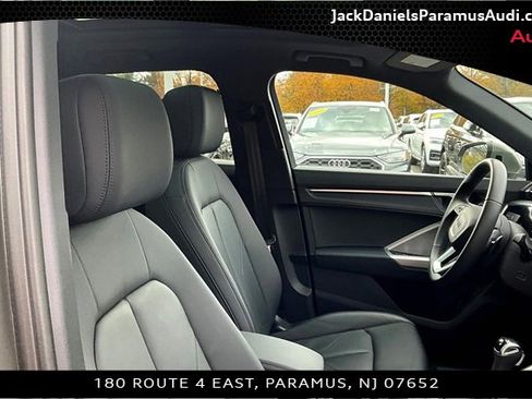 Used 2024 Audi Q3 2.0T Premium image 7
