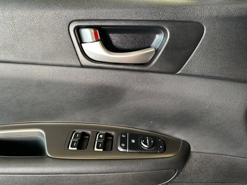 Used 2019 Kia Optima LX FWD image 19