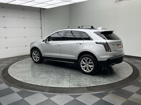 Certified 2020 Cadillac XT5 Sportv w/ Platinum Package AWD/4WD image 2