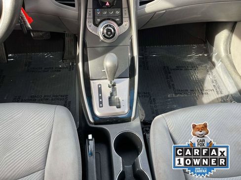 Used 2013 Hyundai Elantra GLS w/ Preferred Pkg image 12