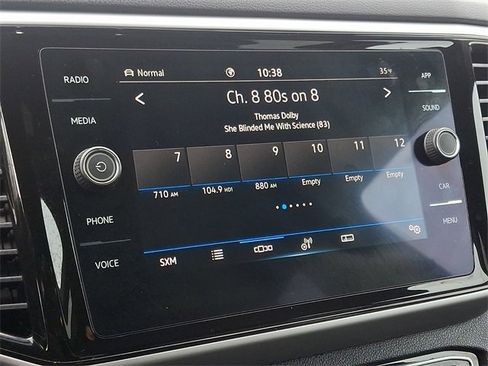 Used 2022 Volkswagen Atlas Cross Sport SE image 16