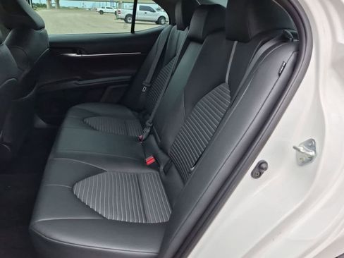Used 2023 Toyota Camry SE FWD image 22