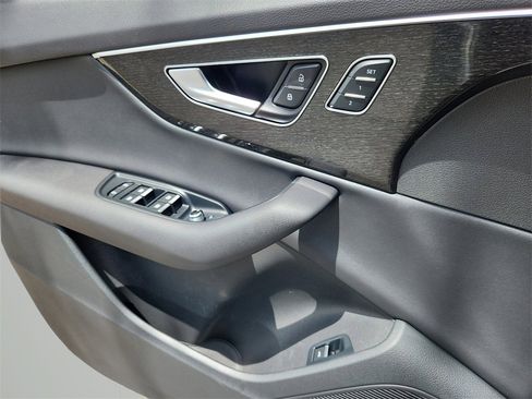 Used 2022 Audi Q7 2.0T Premium Plus w/ Premium Plus Package image 7