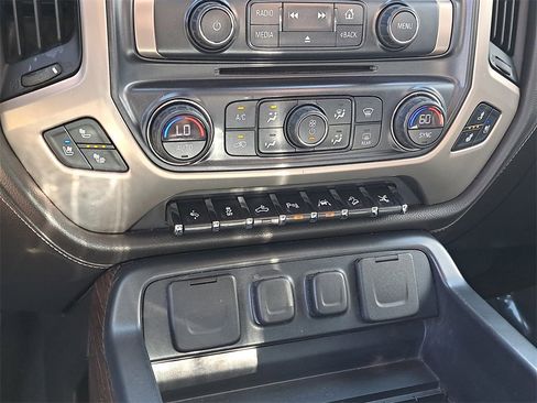 Used 2017 GMC Sierra 1500 Denali w/ Denali Ultimate Package image 30