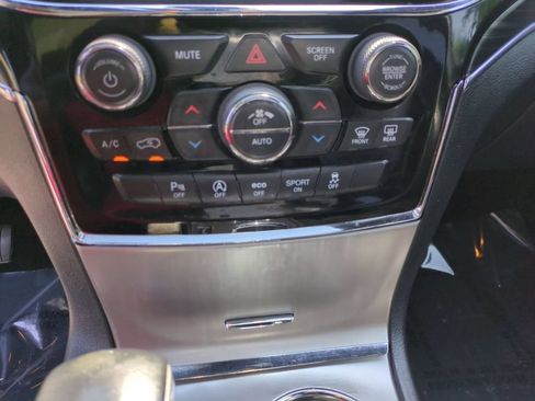 Used 2020 Jeep Grand Cherokee Limited AWD/4WD image 23