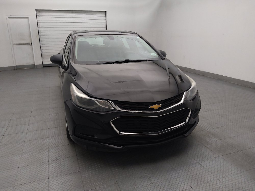 Used 2018 Chevrolet Cruze LT w/ Convenience Package FWD image 14
