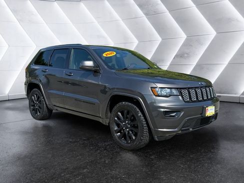 Used 2020 Jeep Grand Cherokee Altitude AWD/4WD image 8