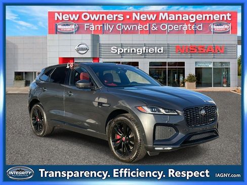 Used 2021 Jaguar F-PACE R-Dynamic S image 1