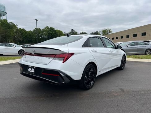 New 2026 Hyundai Elantra SEL Sport Premium FWD image 6