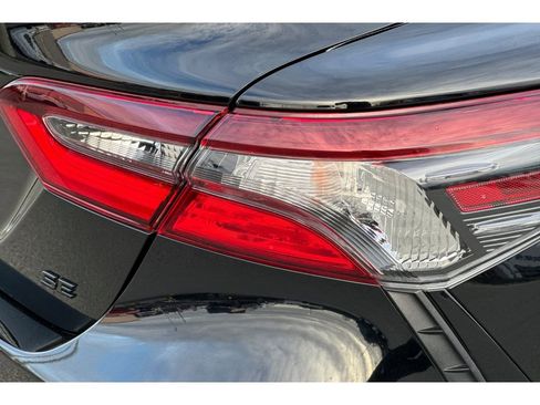 Used 2023 Toyota Camry SE image 29