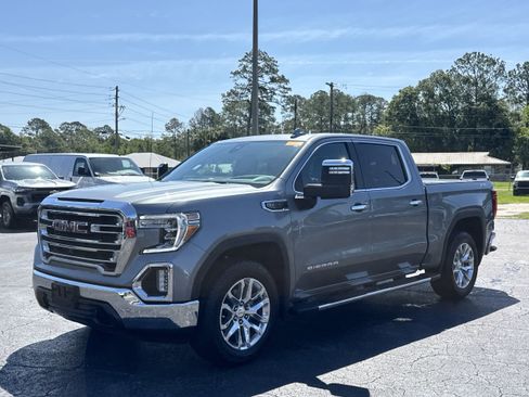 Used 2021 GMC Sierra 1500 SLT w/ SLT Premium Plus Package AWD/4WD image 3