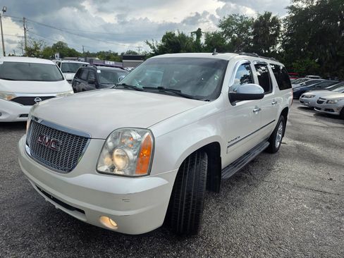 Used 2012 GMC Yukon XL SLT w/ Regional Value Package RWD image 3