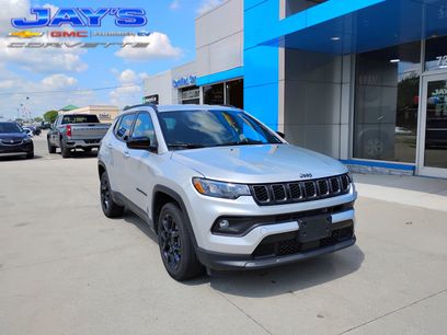 Used 2025 Jeep Compass Latitude w/ Convenience Group