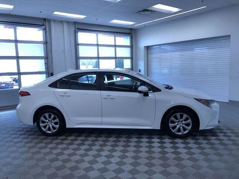 Certified 2025 Toyota Corolla LE FWD image 34