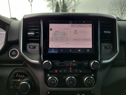 Certified 2025 RAM 1500 Big Horn image 24