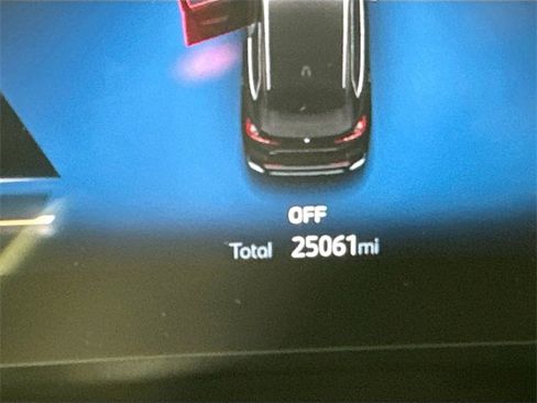 Used 2025 BMW X1 xDrive28i image 16