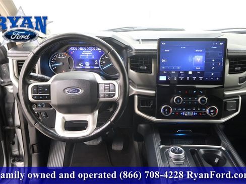 Used 2024 Ford Expedition XLT image 23