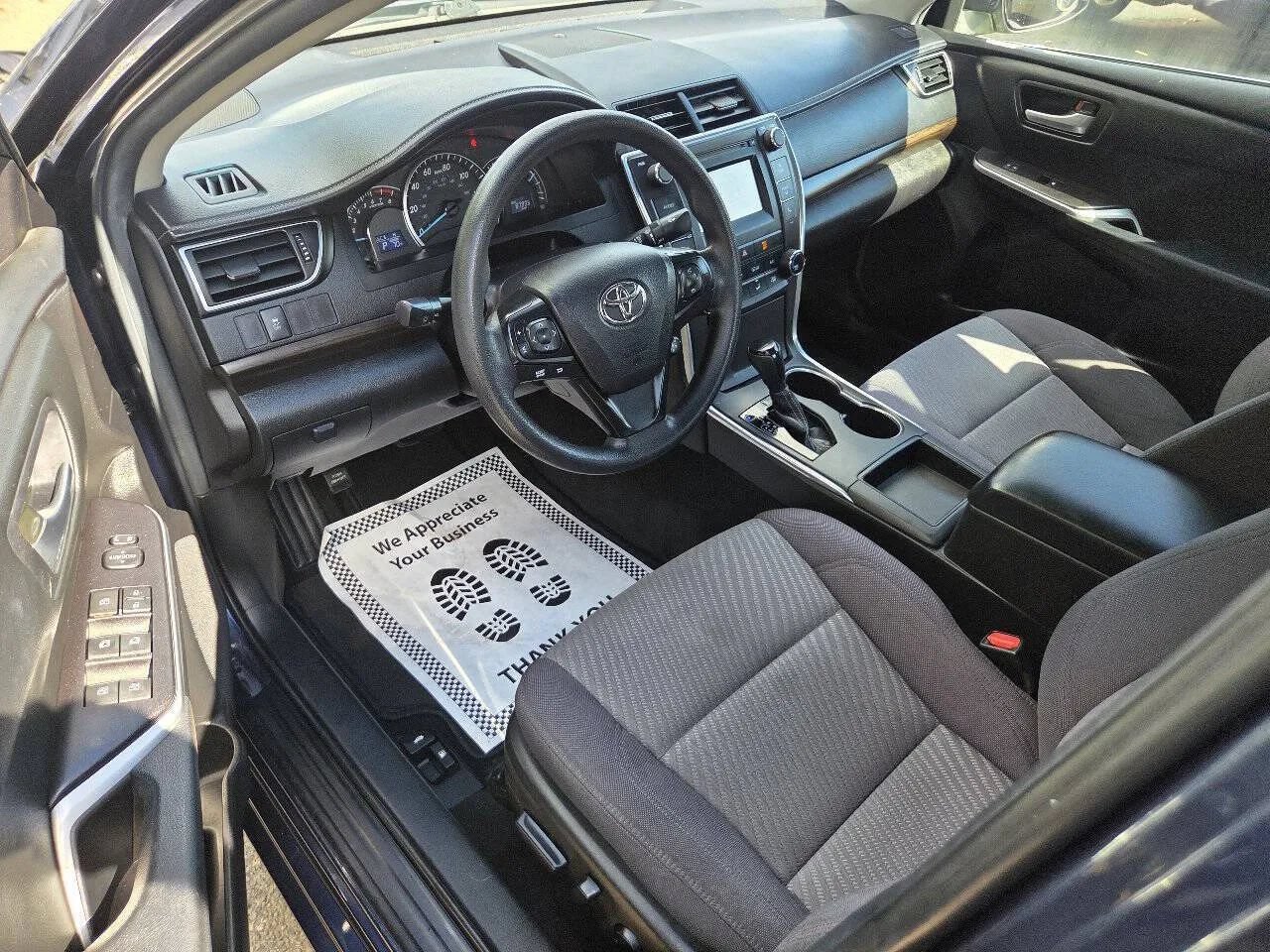 Used 2015 Toyota Camry LE FWD image 46