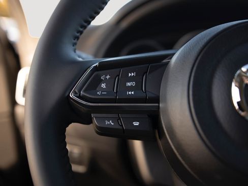 New 2025 MAZDA CX-5 AWD 2.5 S w/ Preferred Package image 13