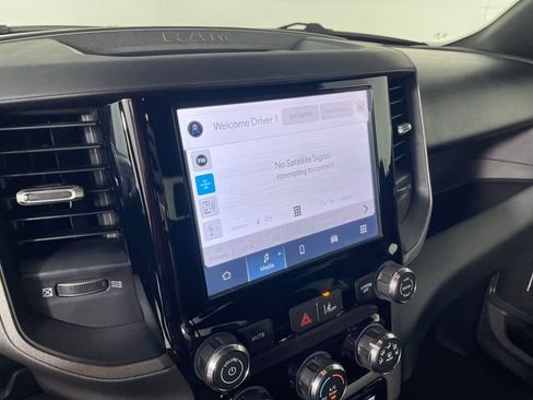New 2026 RAM 1500 Express AWD/4WD image 5