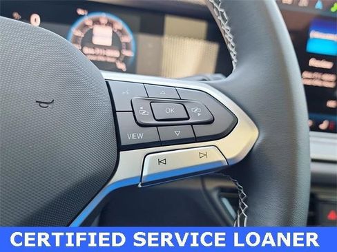 New 2025 Volkswagen Tiguan SE image 23