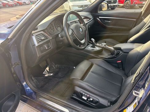 Used 2017 BMW 330i xDrive Sedan w/ Premium Package image 5