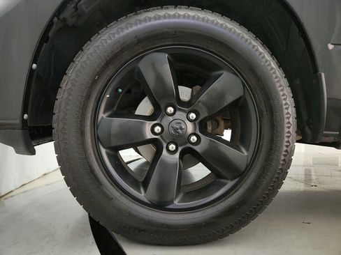 Used 2019 RAM 1500 Express w/ Wheel & Sound Group AWD/4WD image 28