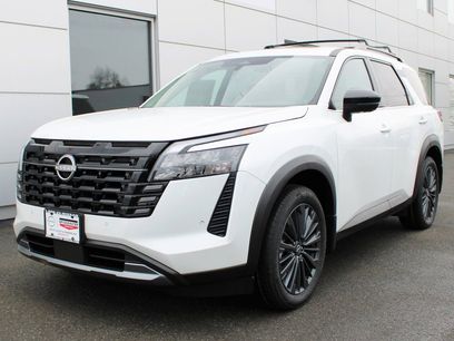 New 2026 Nissan Pathfinder SL w/ SL Premium Package