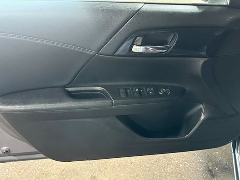 Used 2013 Honda Accord Sport image 13