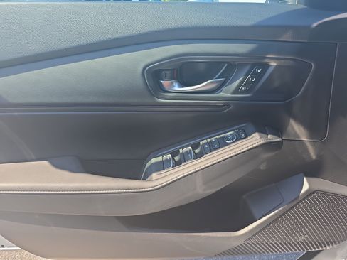 Used 2025 Honda Accord Sport image 24